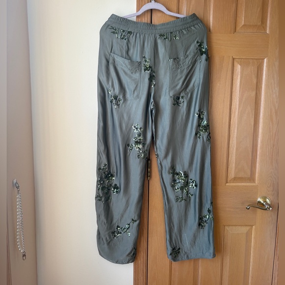 🤍Zara pants with sequin and pockets 🤍 size M - Picture 3 of 7